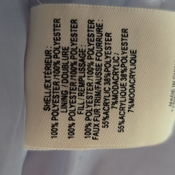 MARALYN & ME BRAND WOMENS JUNIOR SIZE BLUE FAUX FUR HOODED ZIPPERED COAT SIZE XL - Picture 11 of 16